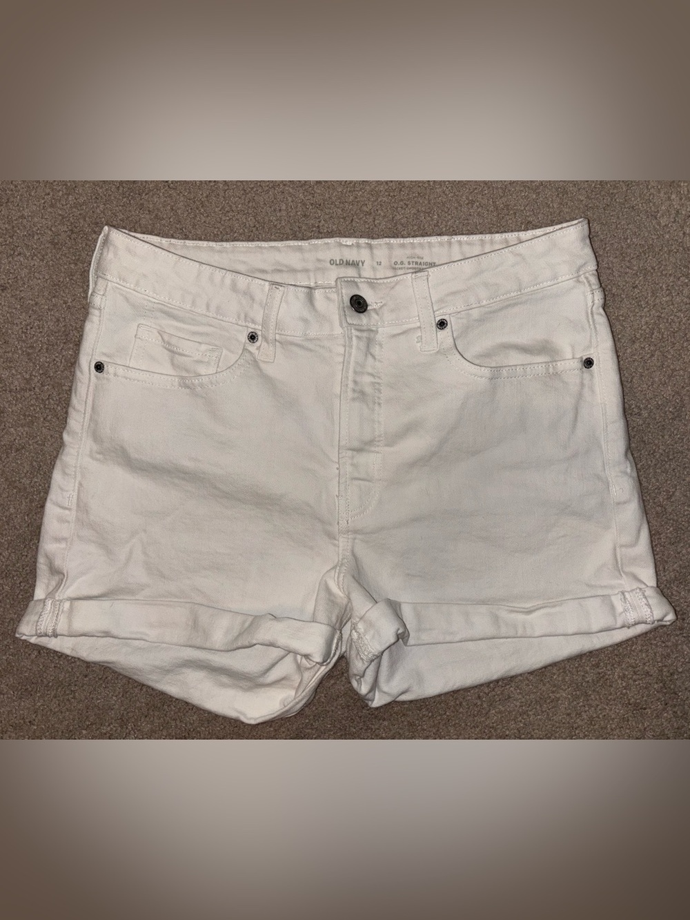 Old Navy White Women's Straight Roll-Cuff Jean Shorts